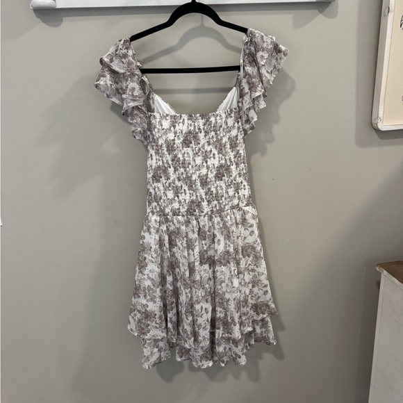 Arula 2XL Floral Tie Belt Romper - Picture 7 of 7